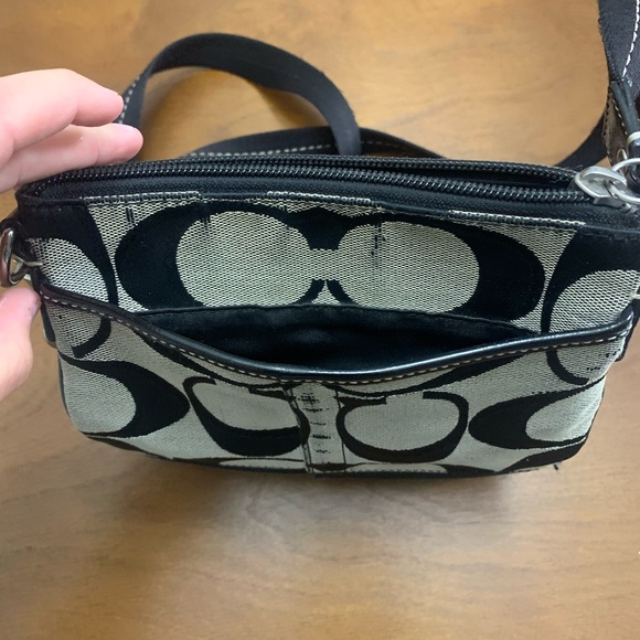 Coach Signature C Black and Off-Gray Crossbody Purse - Picture 3 of 7